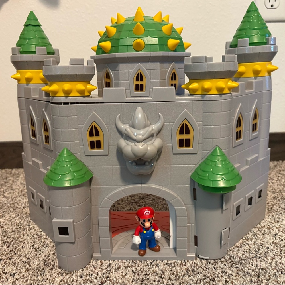 Nintendo Bowser's Fortress Playset - with Mario Figure